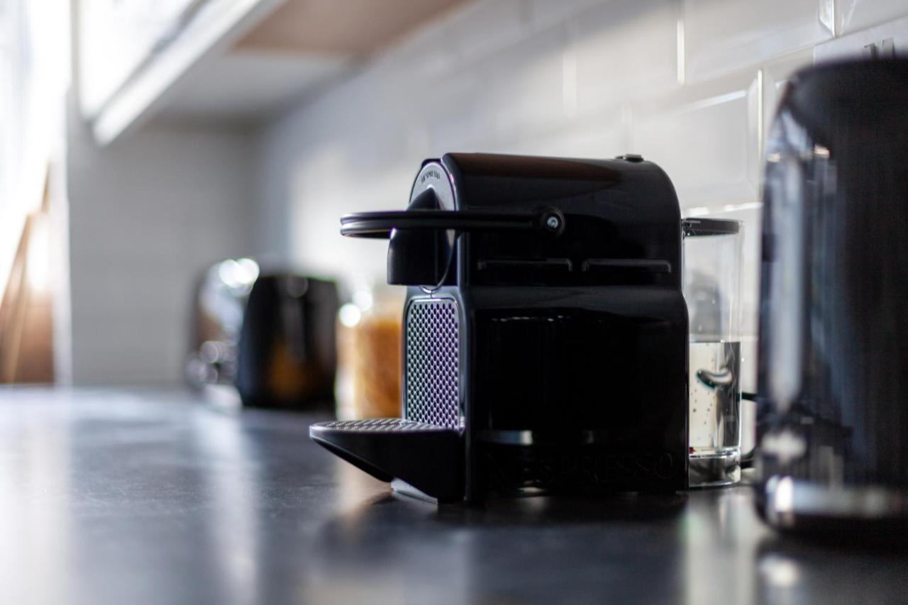 Arte Stays - 3-Bedroom Bright House London, Haggerston, Garden, Parking, 8 Min Walk To Haggerston Station, Weekly Or Monthly Stays, Serviced Accommodation - 7 Guests מראה חיצוני תמונה