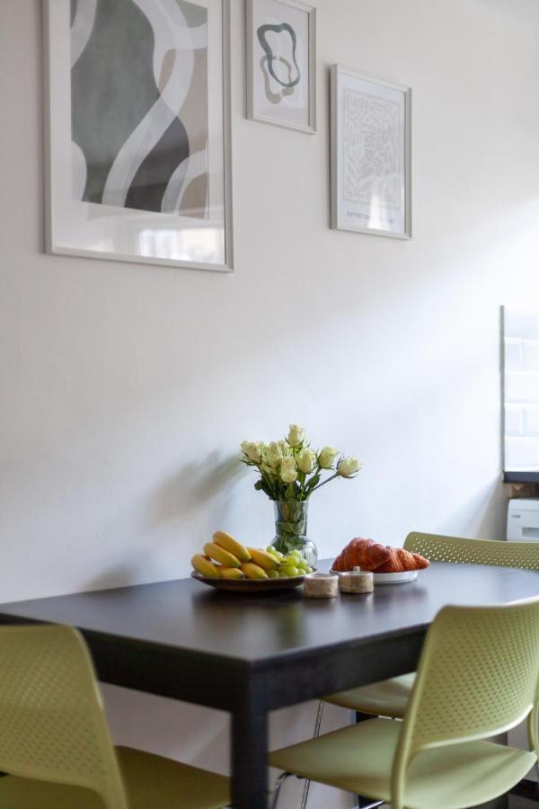 Arte Stays - 3-Bedroom Bright House London, Haggerston, Garden, Parking, 8 Min Walk To Haggerston Station, Weekly Or Monthly Stays, Serviced Accommodation - 7 Guests מראה חיצוני תמונה